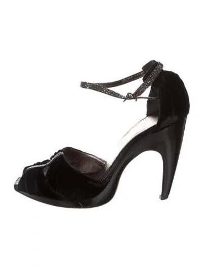 Pre-owned Ferragamo Velvet T-strap Pumps In Black