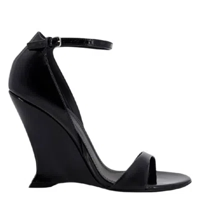Ferragamo Vidette Patent Leather Wedge Sandals In Black