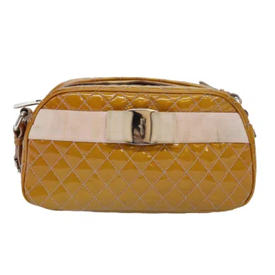 Pre-owned Ferragamo Villa Ribbon Patent Leather Shoulder Bag () In Brown