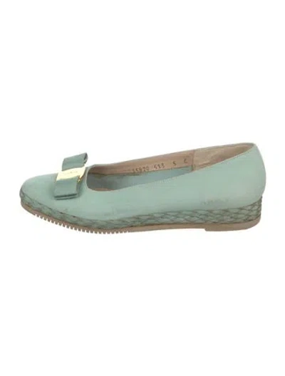 Pre-owned Ferragamo Vintage Vara Bow Accent Espadrilles In Green