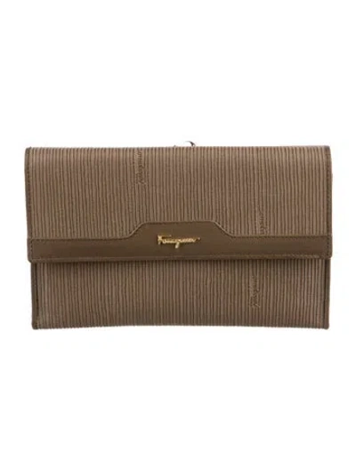 Pre-owned Ferragamo Wallet In Brown
