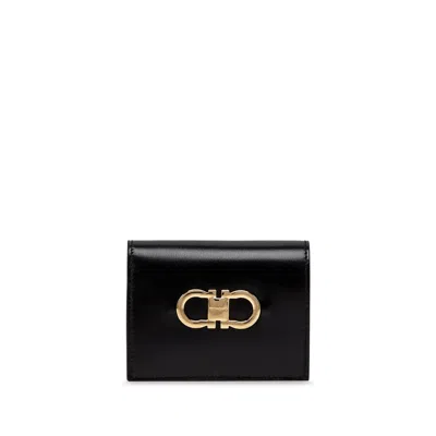 Ferragamo Compact Gancini Hardware Reversible Cardholder In Black