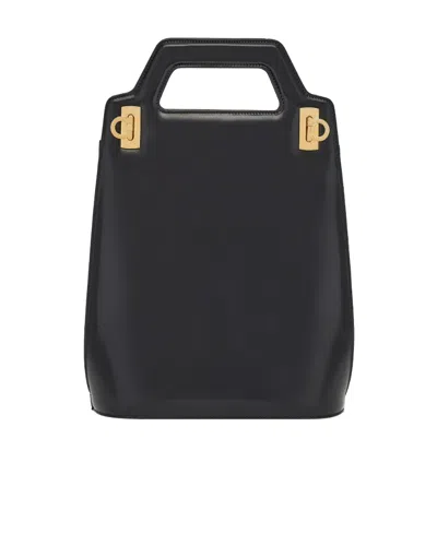 Ferragamo Wanda Shoulder Bag In Green