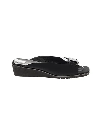 Pre-owned Ferragamo Wedges In Black
