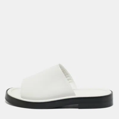 Pre-owned Ferragamo White Leather Giunone Flat Sandals Size 39.5