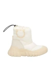 Ferragamo Gancini-print Padded Ski Boots In White