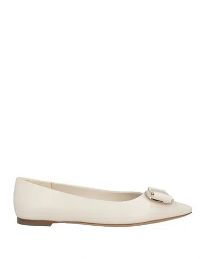 Ferragamo Woman Ballet Flats Off White Size 6.5 Leather