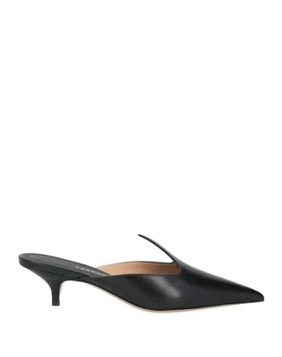 Ferragamo Dorye Leather Mule Pumps In Black