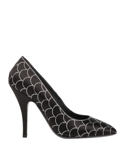 Ferragamo Pumps In Black