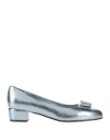 Ferragamo Vara Leather Pumps In Blue