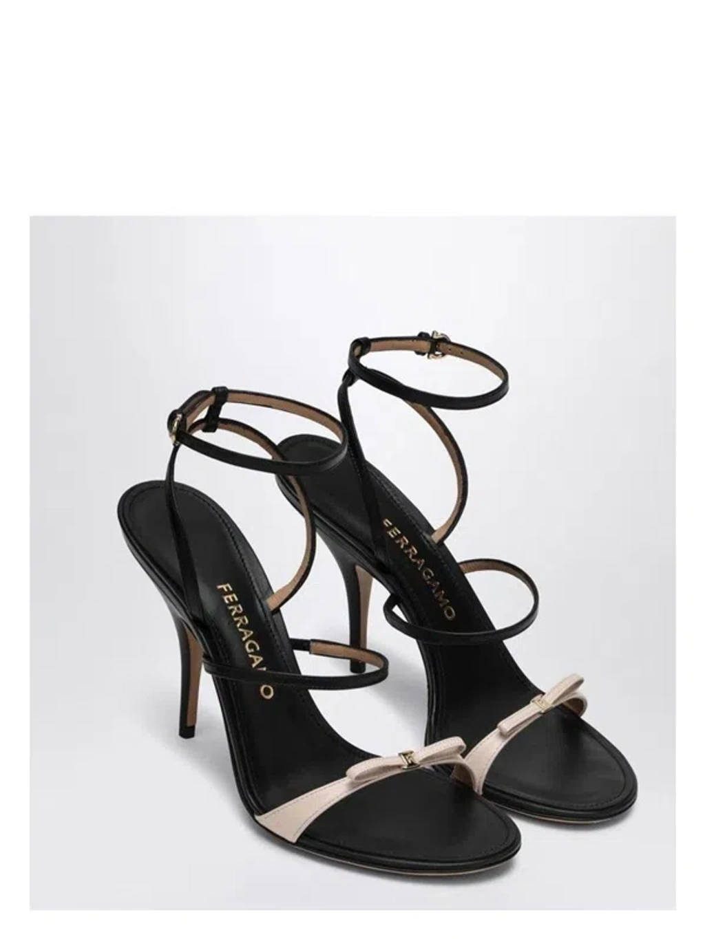 【関税&送料込】Ferragamo Ariel 95 Black Nude High Heels Ferragamo Women's Ariel 95 Black/nude High Heels | Size 8