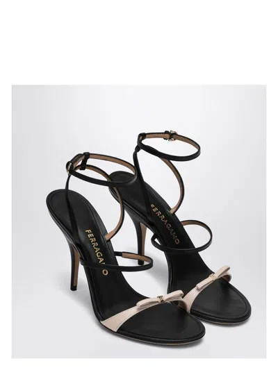 Ferragamo Women's Ariel 95 Black/nude High Heels | Size 8 | 07828571cle