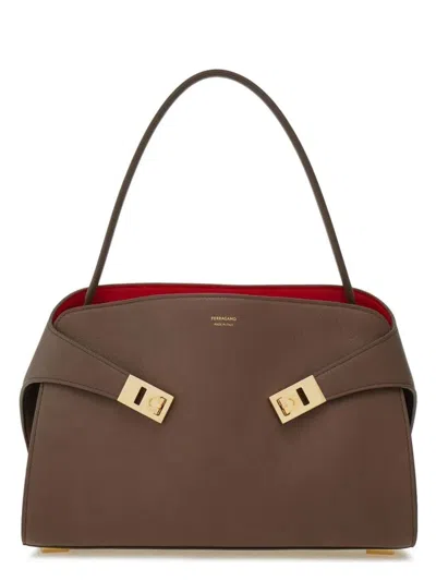 FERRAGAMO WOMEN'S BOLSO SHOULDER MARRON INTERIOR ROJO
