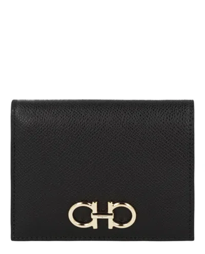 Pre-owned Ferragamo Women's  Gancini Compact Wallet In Black