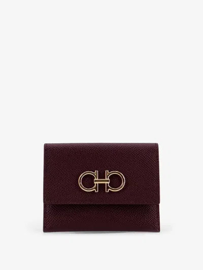 Ferragamo Women  Leather Card Holder In Burgundy