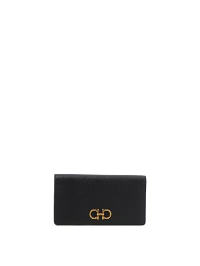 Ferragamo Gancini Continental Wallet In Hammered Leather In Black