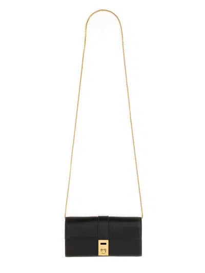 Ferragamo Women's Hug Wallet In Black