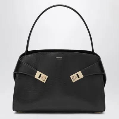 FERRAGAMO FERRAGAMO WOMEN'S LEATHER HUG M HANDBAG