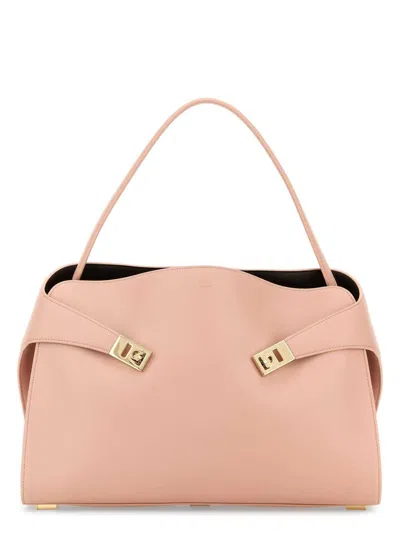 FERRAGAMO WOMEN'S LEATHER LARGE HUG SOFT SHOULDER BAG