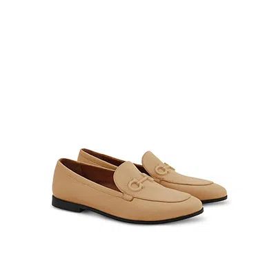 Ferragamo Women's Loafer Flats In Nude