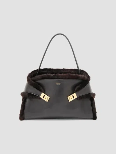 Ferragamo Women's Medium Hug Leather & Shearling Tote Bag In Nero