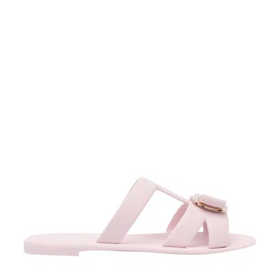 Ferragamo Women New Vara Slide Sandals In Pink