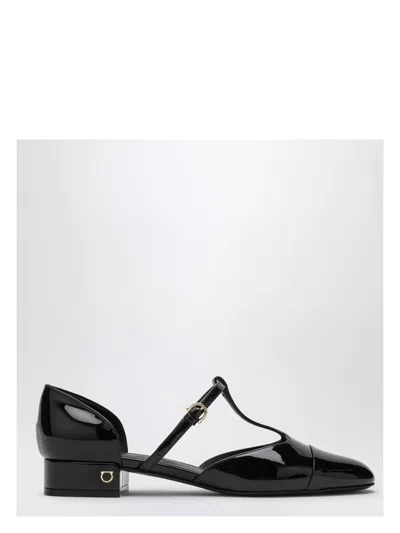 FERRAGAMO WOMEN'S PATENT LEATHER LINETTE BALLERINA SANDAL