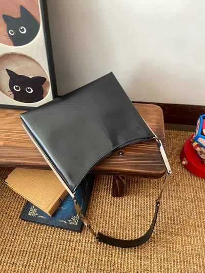 Ferragamo Women Pre-loved Bag Very Good Condition In Black