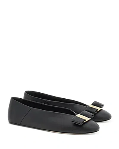 Ferragamo Vanna Calfskin Bow Ballerina Flats In Black