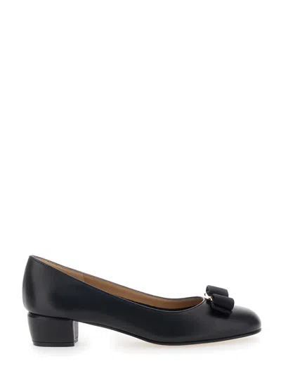 Ferragamo Women 'vara' Black Pumps With Low Block Heel And Logo Plaque On The Front In Leather Woman