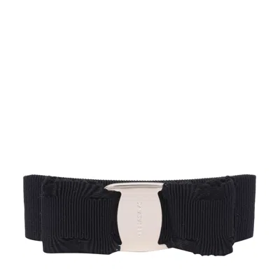 Ferragamo Women Vara Bow Hairclip In Black