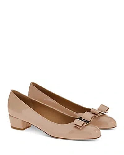 Ferragamo 30mm Vara Bow-detail Leather Pumps In Beige