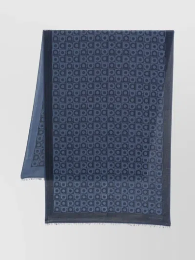 FERRAGAMO WOOL SCARF WITH FRINGED EDGES AND GEOMETRIC PATTERN