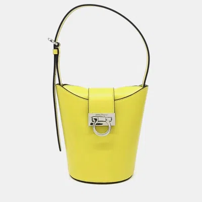 Pre-owned Ferragamo Yellow Leather  Leather Lime Trifolio Shoulder Bag