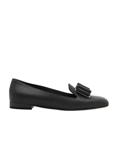 Ferragamo Black Leather Leda Ballerinas In Nero