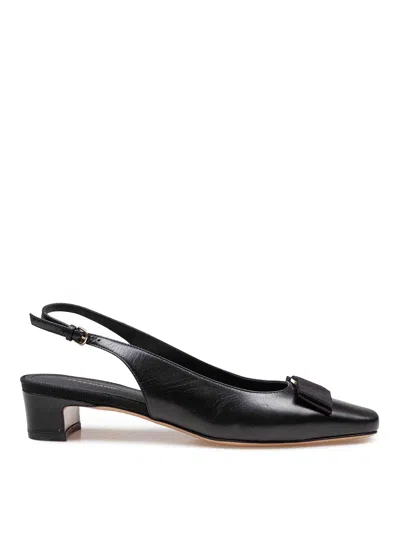 Ferragamo Rivalda Sllingback In Black Leather