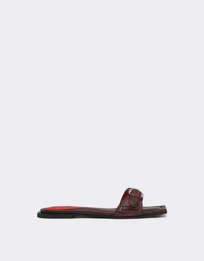 Ferrari Flat Leather Sandals In Burgundy