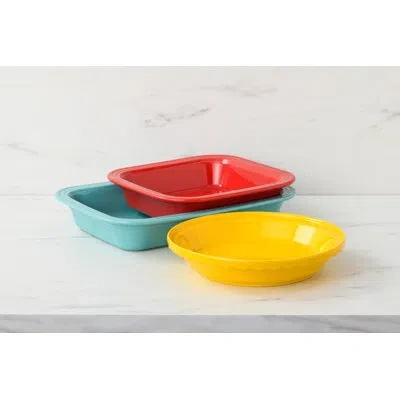 Fiesta 10 1/4 Inch Deep Dish Pie Baker 44oz