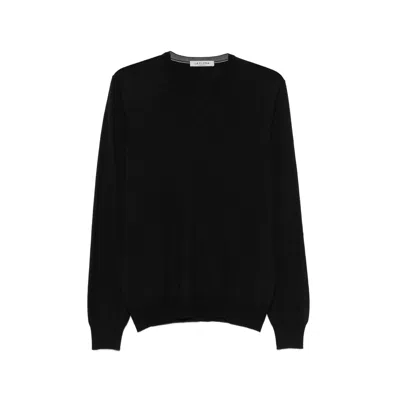 Fileria V-neck Sweater In Black