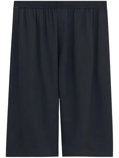 Filippa K Drapierte Twill-shorts In Schwarz