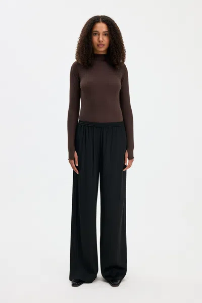 Filippa K Nova Trousers In Black