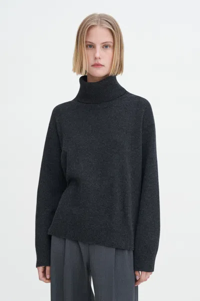 Filippa K Relaxed Turtleneck Sweater In Grey