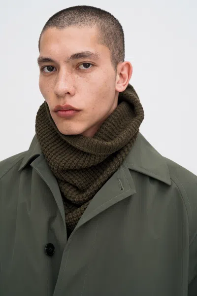 Filippa K Structured Wool Snood In Green