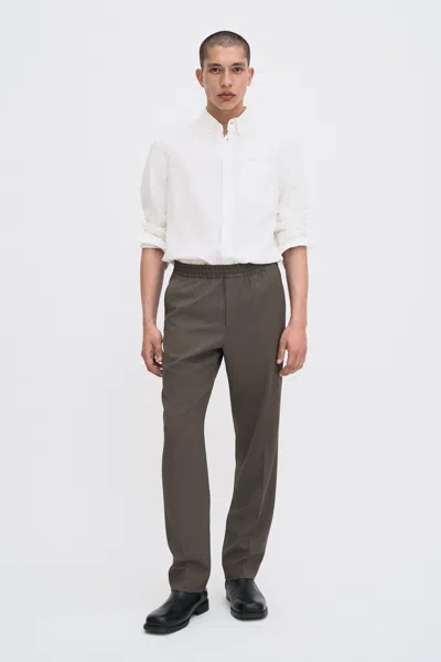 Filippa K Theo Trousers In Brown