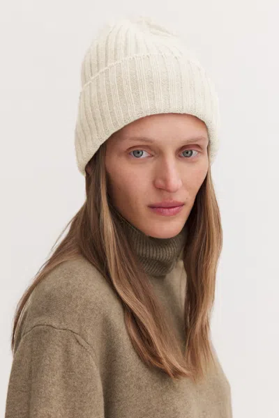 Filippa K - Wool Cashmere Rib Hat - Dame - Off-white - One-s