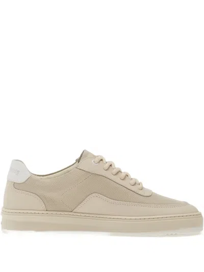 Filling Pieces Mondo Tech Crumbs Trainers In White