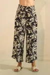 Final Touch Floral Pant In Black In Black