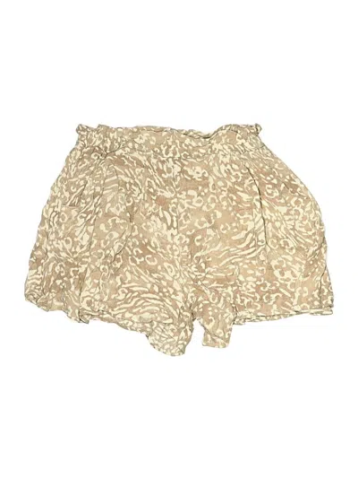 Pre-owned Final Touch Shorts In White
