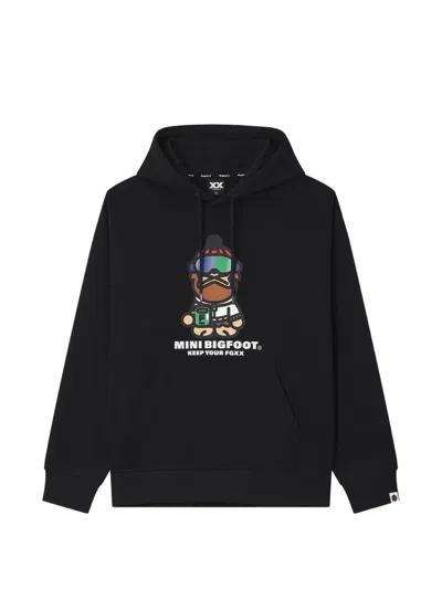 Fingercroxx Mini Bigfoot Graphic-print Hoodie In Black