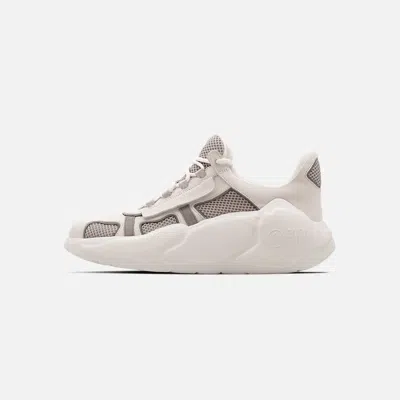 Fini Women's Desiderata V2 Shoe In White Mocha